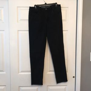 American Eagle Tomgirl Denim